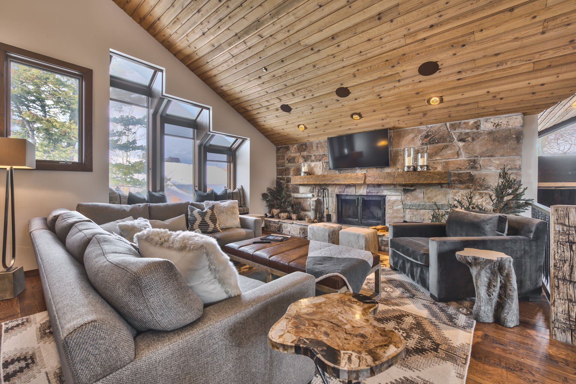View our vacation rentals in Deer Valley